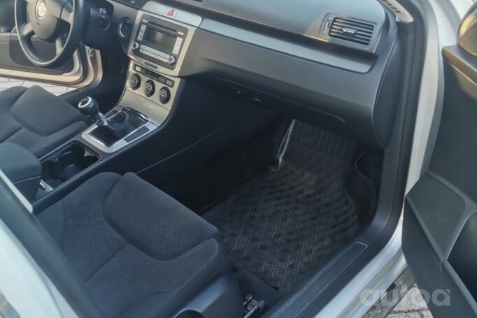 Volkswagen Passat B6 Sedan 4-doors