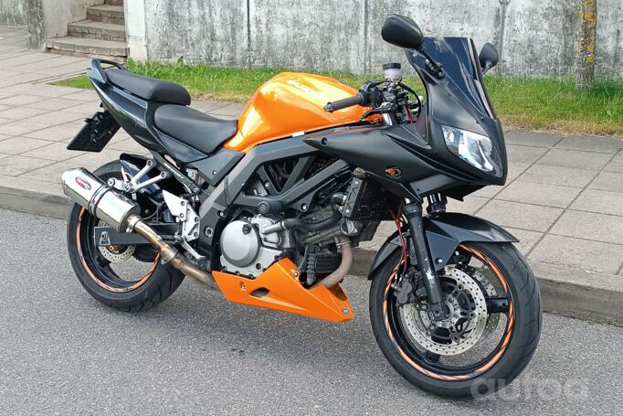 Suzuki SV