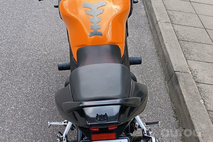 Suzuki SV