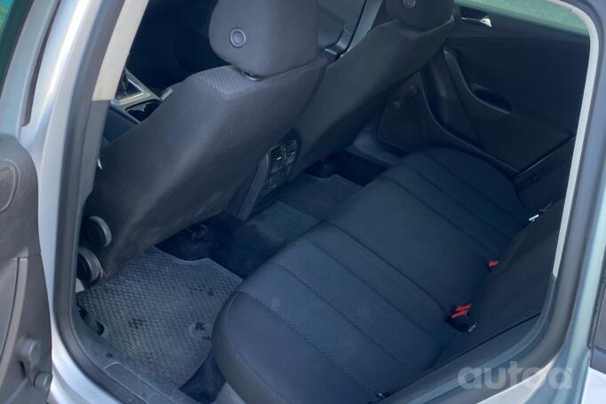 Volkswagen Passat B6 wagon 5-doors