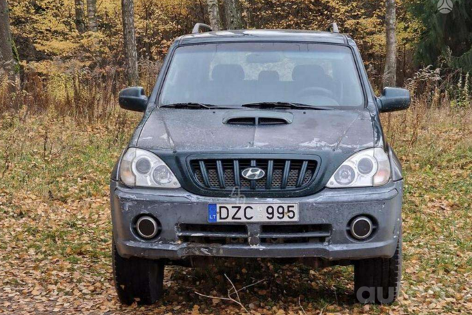 Hyundai Terracan 1 generation SUV