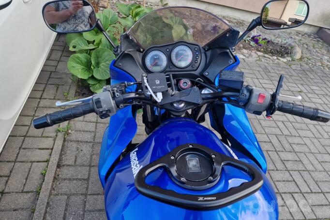 Kawasaki ZR