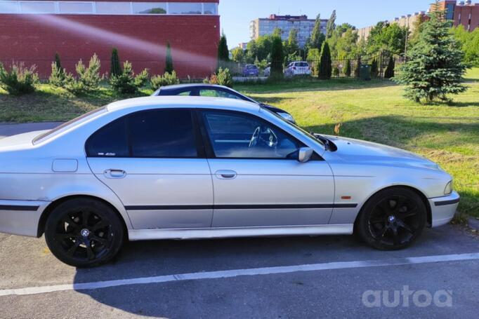 BMW 5 Series E39 Sedan 4-doors