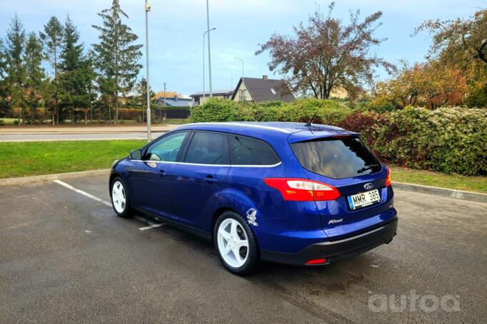 Ford Focus 3 generation wagon 5-doors