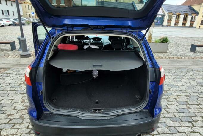 Ford Focus 3 generation wagon 5-doors