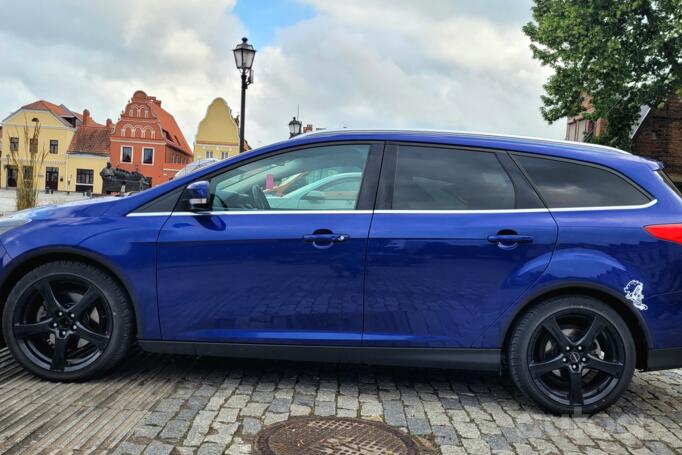 Ford Focus 3 generation wagon 5-doors