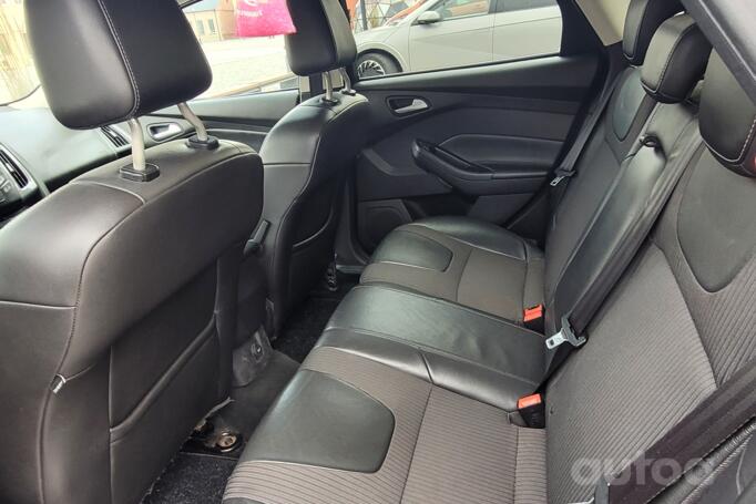 Ford Focus 3 generation wagon 5-doors