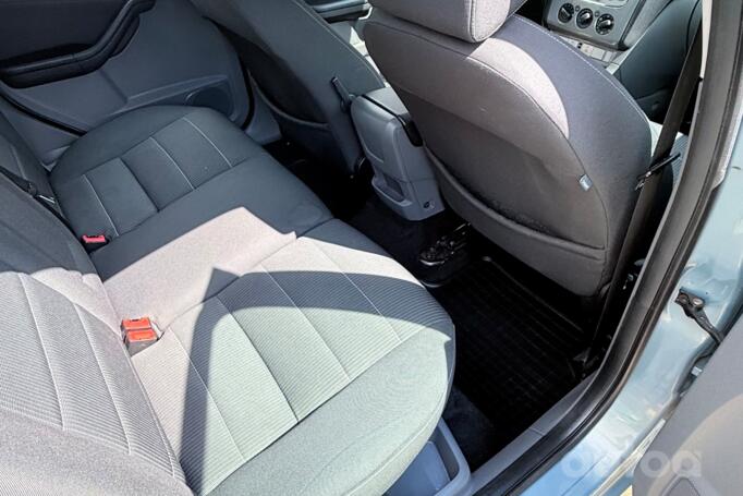 Ford Focus 2 generation Hatchback 5-doors