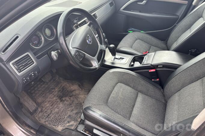 Volvo XC70 3 generation wagon