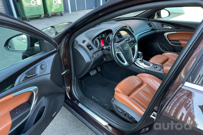 Opel Insignia A Sedan 4-doors