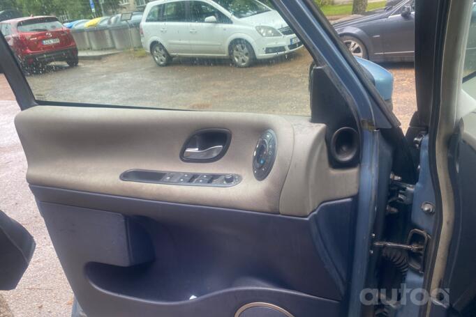 Renault Espace 4 generation Grand minivan 5-doors
