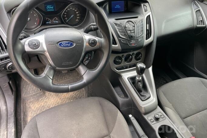 Ford Focus 3 generation wagon 5-doors