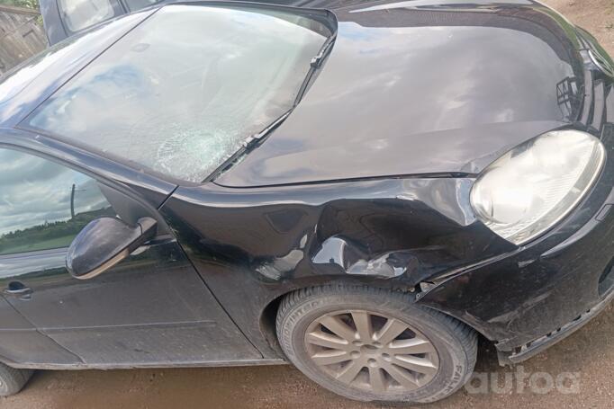 Volkswagen Golf 5 generation Hatchback 5-doors