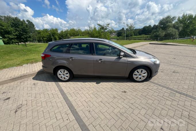 Ford Focus 3 generation wagon 5-doors