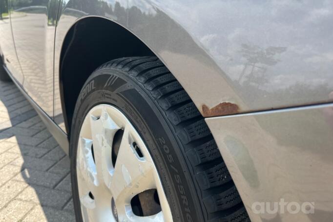 Ford Focus 3 generation wagon 5-doors