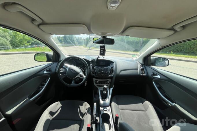 Ford Focus 3 generation wagon 5-doors