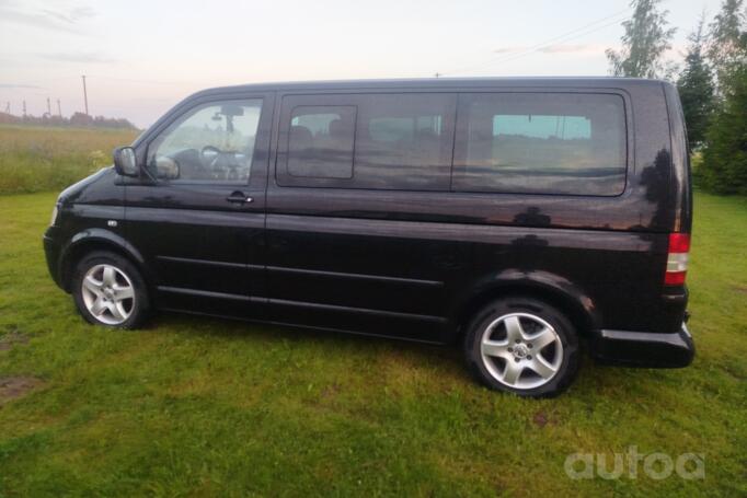 Volkswagen Multivan T5 Minivan