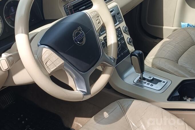 Volvo XC70 3 generation wagon