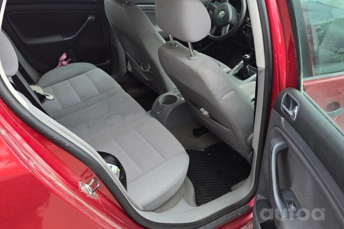 Volkswagen Golf 5 generation Hatchback 5-doors