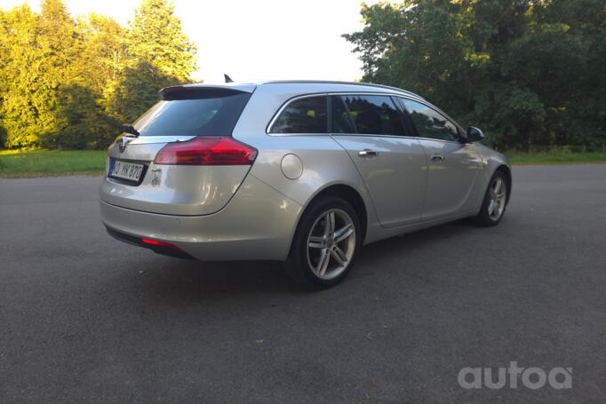 Opel Insignia A Sports Tourer OPC wagon 5-doors