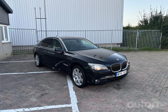 BMW 7 Series F01/F02 Sedan