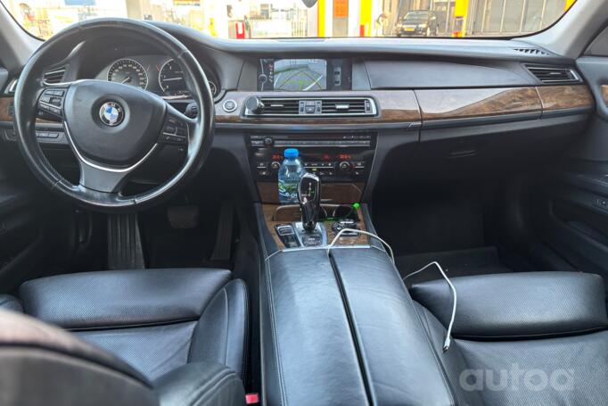 BMW 7 Series F01/F02 Sedan
