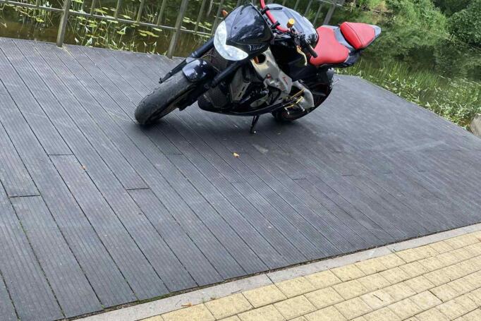 Aprilia RSV