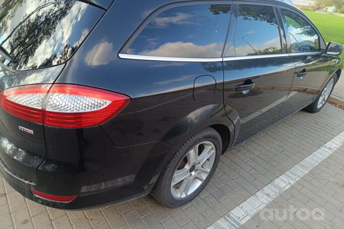 Ford Mondeo 4 generation wagon