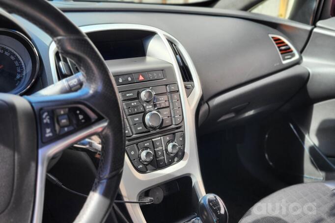 Opel Astra J [restyling] GTC hatchback 3-doors