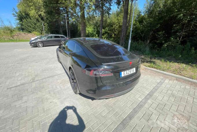 Tesla Model S 1 generation Liftback