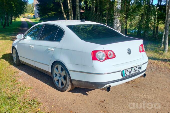 Volkswagen Passat B6 Sedan 4-doors