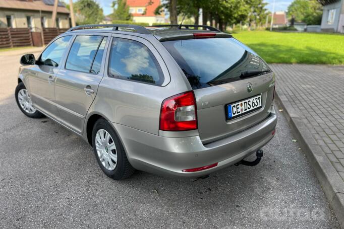 Skoda Octavia 2 generation [restyling] Combi wagon 5-doors