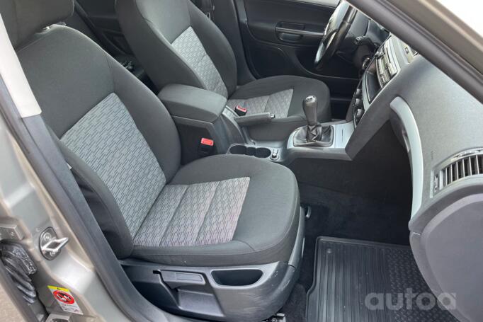 Skoda Octavia 2 generation [restyling] Combi wagon 5-doors