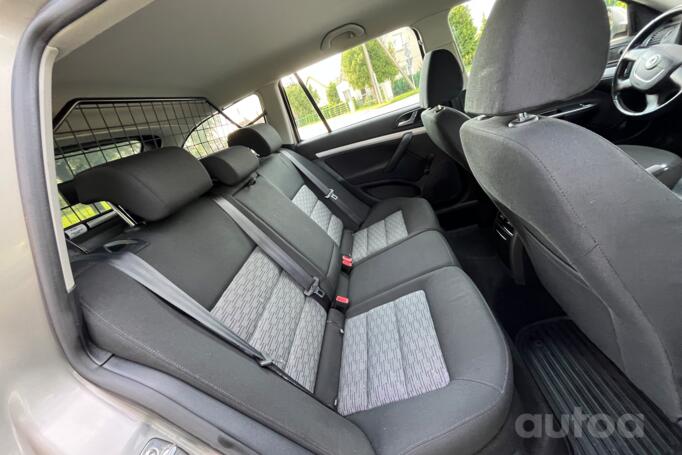 Skoda Octavia 2 generation [restyling] Combi wagon 5-doors