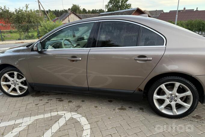 Volvo S80 2 generation Sedan