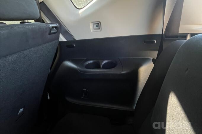 Nissan X-Trail T32 Crossover