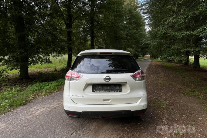 Nissan X-Trail T32 Crossover
