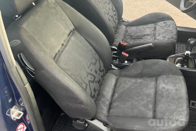 Volkswagen Golf 4 generation Hatchback 3-doors