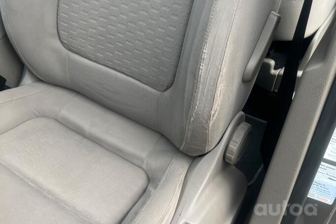 Volkswagen Tiguan 1 generation Crossover