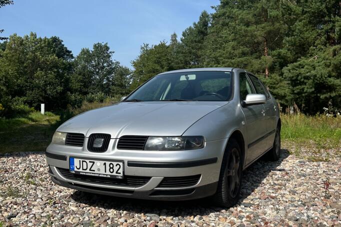 SEAT Toledo 2 generation Sedan