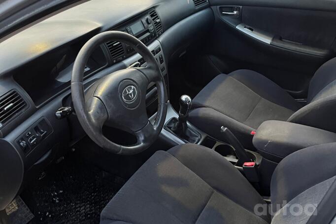 Toyota Corolla E120 Hatchback 5-doors
