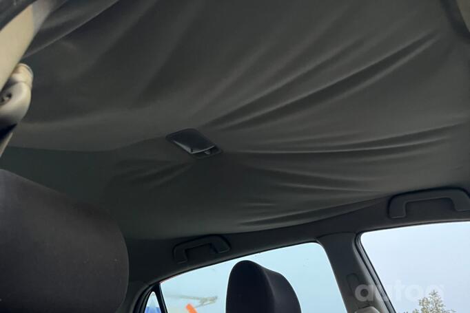 Toyota Corolla E120 Hatchback 5-doors