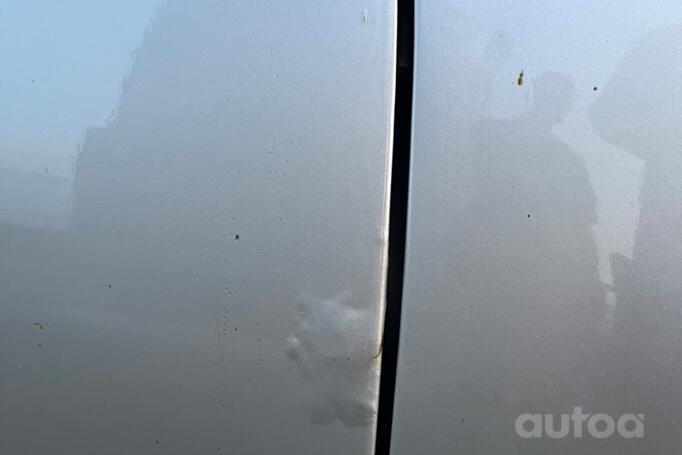 Toyota Corolla E120 Hatchback 5-doors