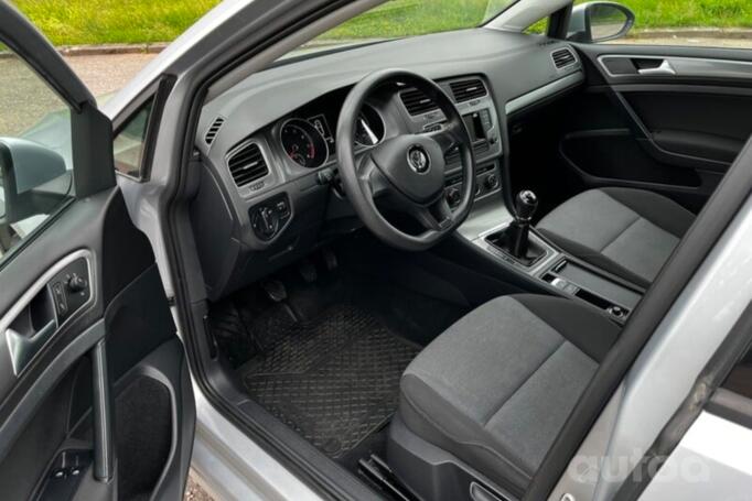 Volkswagen Golf 7 generation Hatchback 5-doors