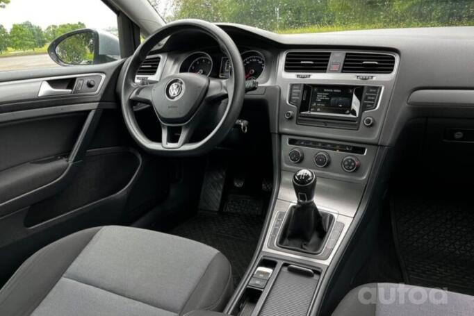 Volkswagen Golf 7 generation Hatchback 5-doors