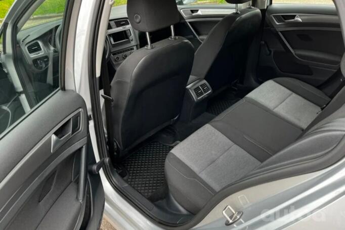 Volkswagen Golf 7 generation Hatchback 5-doors