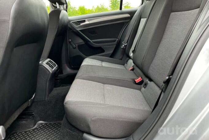 Volkswagen Golf 7 generation Hatchback 5-doors