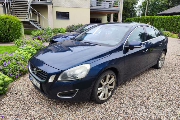 Volvo S60 2 generation Sedan