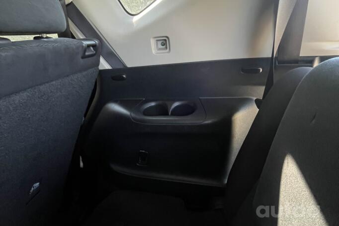 Nissan X-Trail T32 Crossover