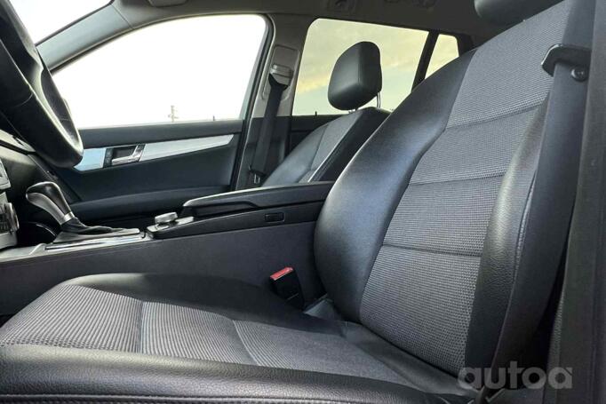 Mercedes-Benz C-Class W204/S204 wagon 5-doors